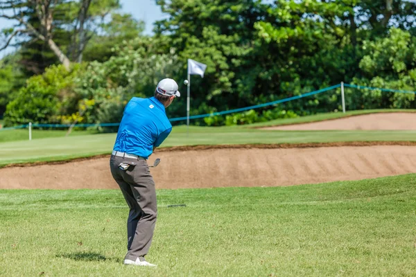 Golf professionell simon thorton åtgärder — Stockfoto