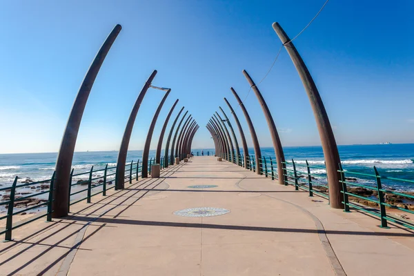 Ponte Colonna di cemento blu — Foto Stock