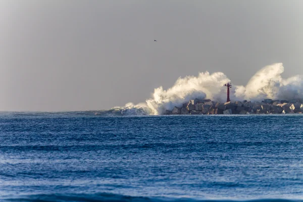 Ocean Pier Crashing Wave — Stock Photo, Image