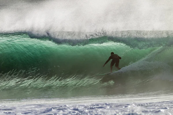 Surfer Inside Hollow Wave — Stock Photo, Image