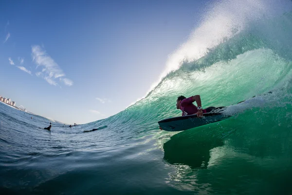 Surfing bodyboarder rury jazdy kolory — Zdjęcie stockowe