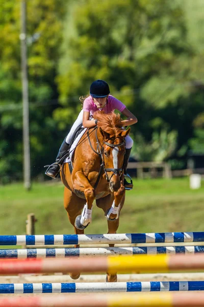 Equestrian Girl Horse Jumping Competition — Stock Photo, Image