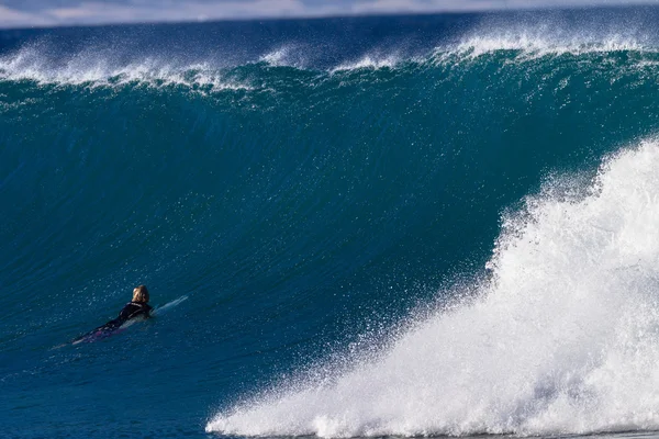波のうねりのクラッシュ — ストック写真
