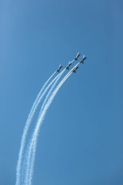 Aircrafts Silver Falcons Acrobatics — Stock Photo, Image