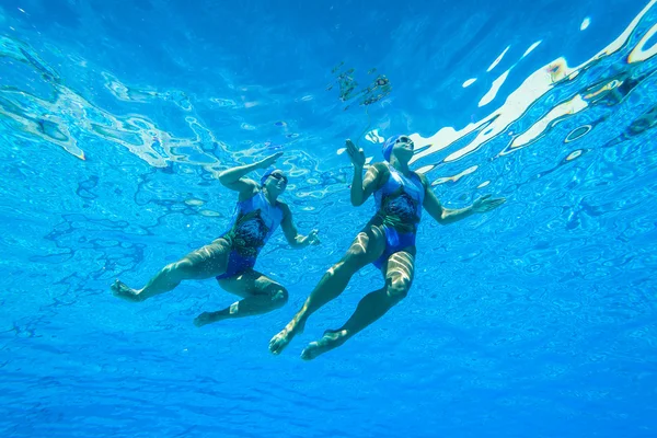 Synchronized Swimming Girls — Stock Photo, Image