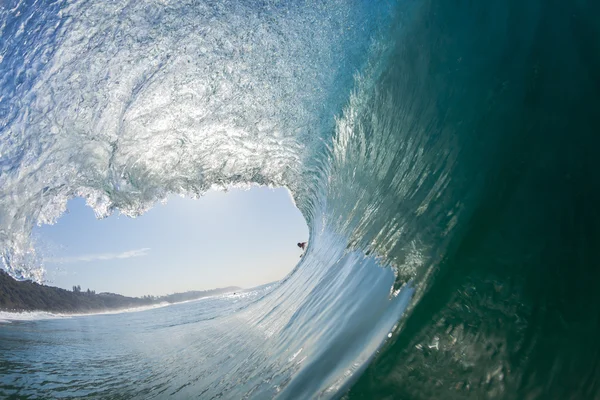 Dentro hacia fuera hueco océano onda tubo — Foto de Stock