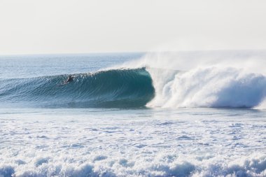 kürek çekmeye sörfçü çökmesini dalga sörf