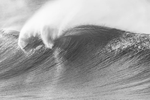 Ocean Wave zwart witte Vintage crashen — Stockfoto