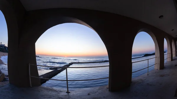 Beach Tidal Swimming Pool Arch Early Morning Sunrise Ocean Horizon — Stock Photo, Image