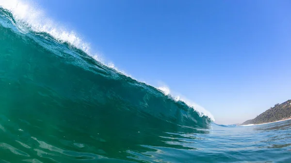 Ozeanwellenschwimmen Begegnung Nahaufnahme Der Langen Wand Aus Meerwasser Und Blauem — Stockfoto