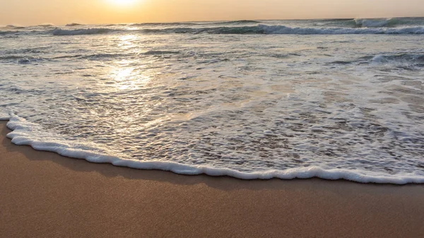 Beach Morning Wave Wash Sand Shoreline Sea Water Sunlight Reflections — Stock Photo, Image