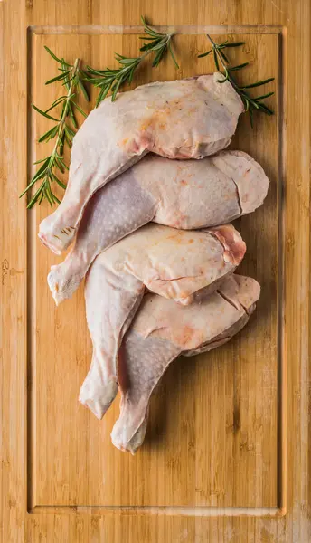 Rohes Huhn — Stockfoto