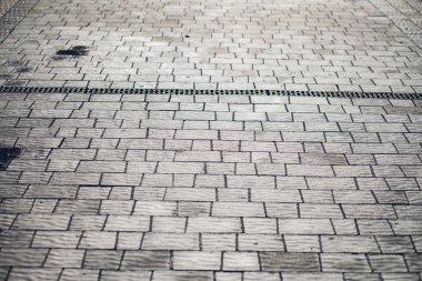 Değişik renklerde taş yontmalar, gündüz vakti yakın çekim. 