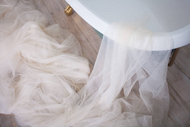 Bath in the center of the studio room