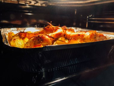 tavuk uyluk patates ile