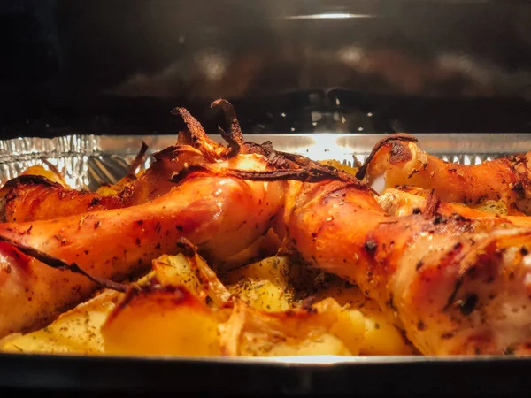 Muslos Pollo Con Patatas — Foto de Stock