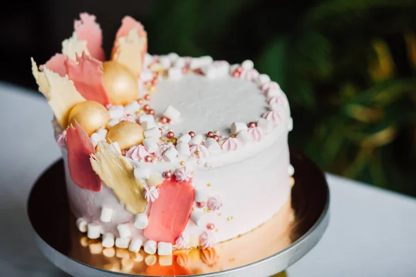 Sweet White Buttercream Cake Rose Flowers — Stock Photo, Image