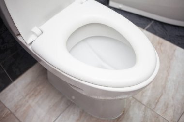 Modern banyo iç klozet