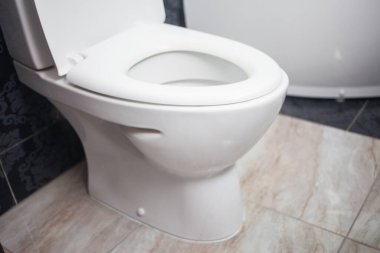 Modern banyo iç klozet