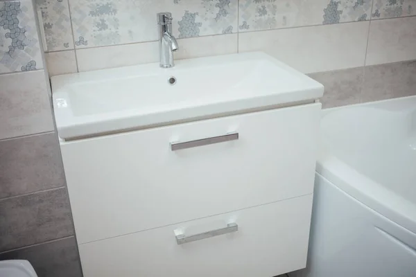 Modern Bathroom Wash Basin Chrome Faucet Gray Tiling — Foto Stock