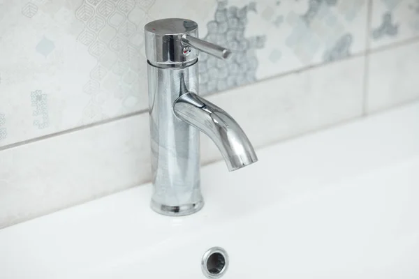 Modern Bathroom Wash Basin Chrome Faucet Gray Tiling — kuvapankkivalokuva