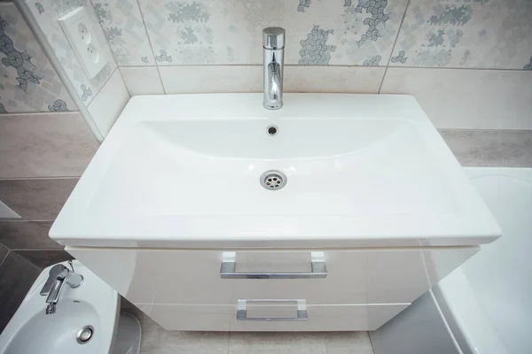 Modern Bathroom Wash Basin Chrome Faucet Gray Tiling ストックフォト