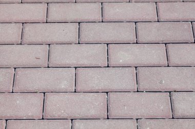 Değişik renklerde taş yontmalar, gündüz vakti yakın çekim. 