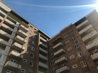 Site yapım aşamasında yeni evler ile oluşturma