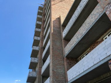 Site yapım aşamasında yeni evler ile oluşturma