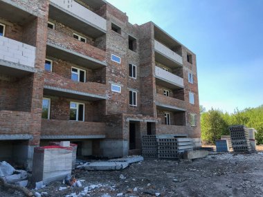 Site yapım aşamasında yeni evler ile oluşturma