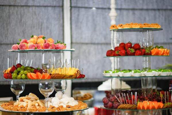 Wedding Candy Bar Decoration Setup Delicious Cakes Sweets — Stock Photo, Image