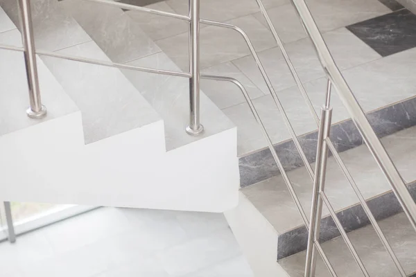 Modern Korkuluk Merdiven Tasarımı — Stok fotoğraf
