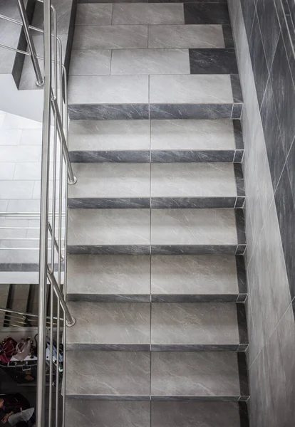 Modern Korkuluk Merdiven Tasarımı — Stok fotoğraf