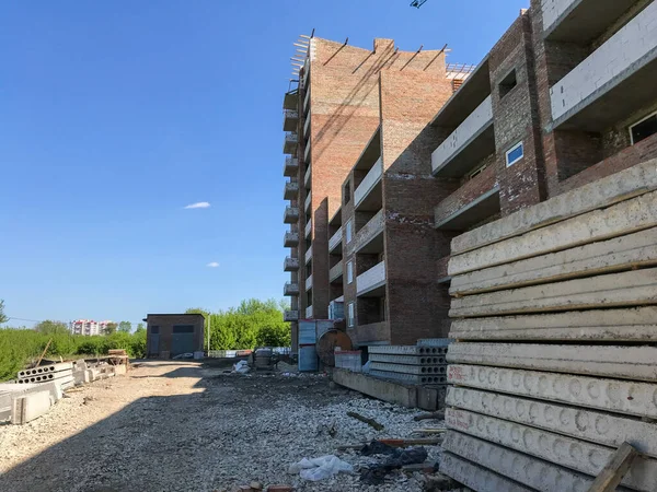 Site yapım aşamasında yeni evler ile oluşturma