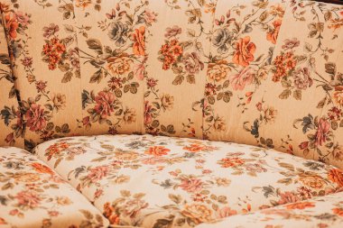 Oda içindeki kanepe ayrıntıları 