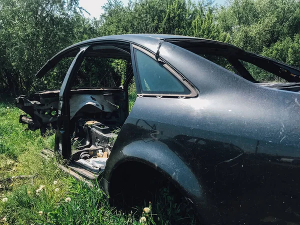 Reciclagem Carros Velhos Usados Destruídos Desmontagem Peças Estaleiros Sucata — Fotografia de Stock