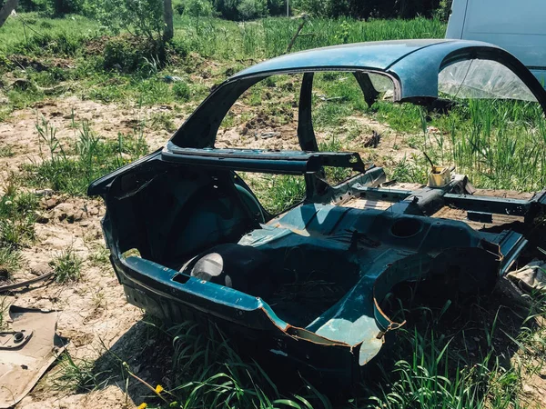 Reciclagem Carros Velhos Usados Destruídos Desmontagem Peças Estaleiros Sucata — Fotografia de Stock