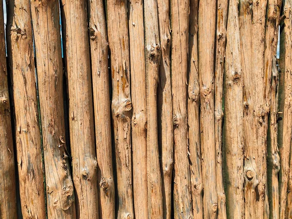 Houten Hek Achtergrond Van Blauwe Bewolkte Lucht — Stockfoto