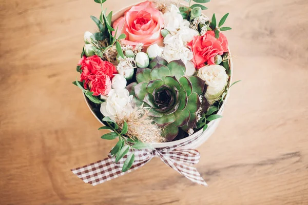 Beautiful Flower Arrangement Hat Box Wooden Background — Stock Photo, Image