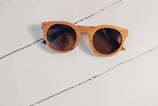 Modne Okulary Drewniane Drewnianym Stole Vintage Stylu Kolorów — Zdjęcie stockowe