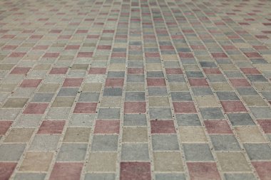 Değişik renklerde taş yontmalar, gündüz vakti yakın çekim. 