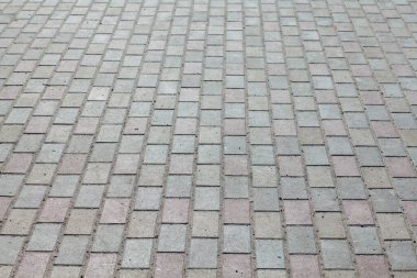 Değişik renklerde taş yontmalar, gündüz vakti yakın çekim. 