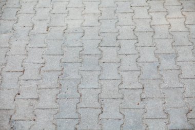 Değişik renklerde taş yontmalar, gündüz vakti yakın çekim. 