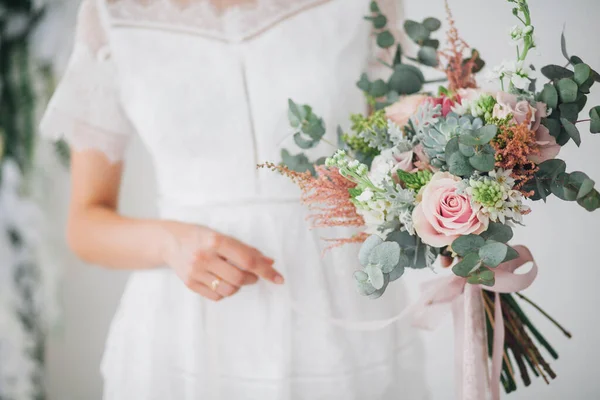 Свадебный Букет Невесты Обрезанная Секция — стоковое фото
