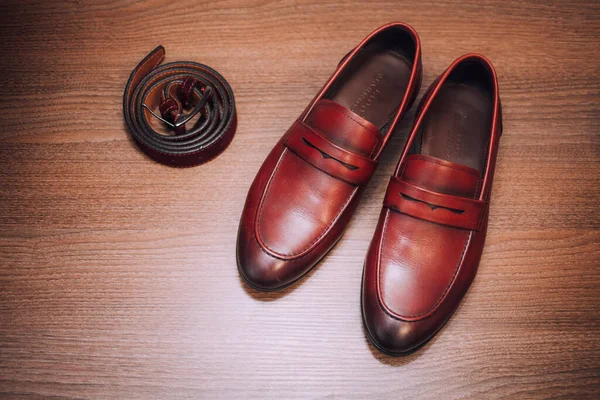 Groom Gathering Morning Men Classic Patent Leather Shoes Wedding Details — стоковое фото