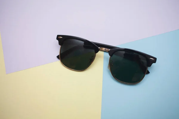 Shutter Shades Okulary Przeciwsłoneczne Mają Żywe Tło — Zdjęcie stockowe