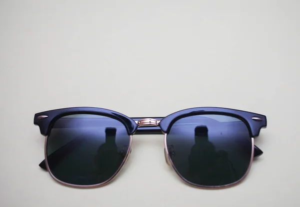 Stínítka Sluneční Brýle Izolované Bílém Pozadí Detailní Záběr — Stock fotografie