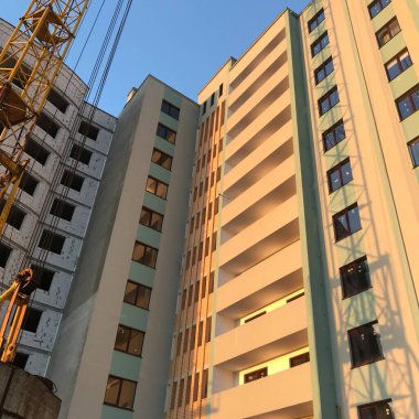 Site yapım aşamasında yeni evler ile oluşturma