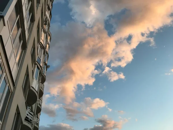 Immeubles Modernes Par Temps Ensoleillé Avec Ciel Bleu Façade Immeuble — Photo