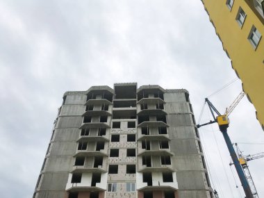 Site yapım aşamasında yeni evler ile oluşturma